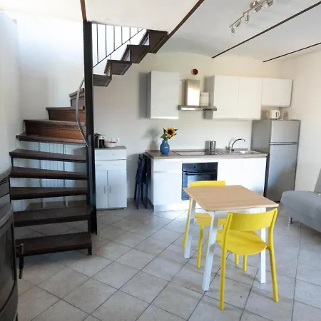 Casa Lucrezia *